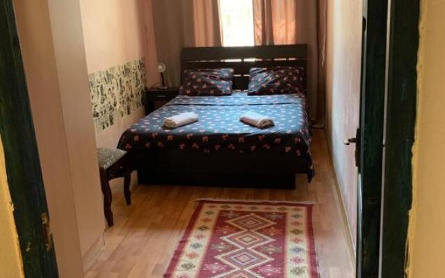 Old Tbilisi Art home