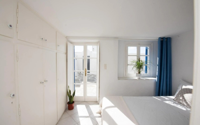 Eleanna's Mykonos