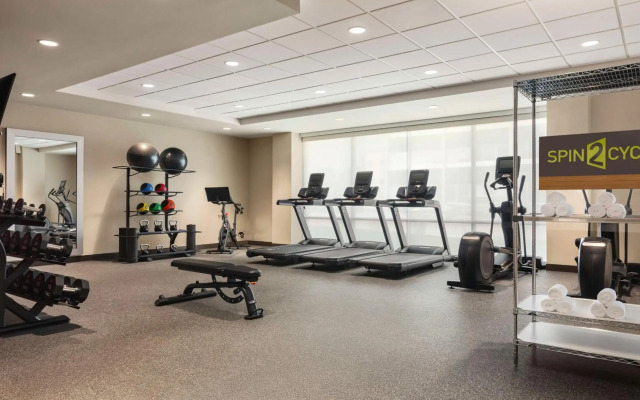 Home2 Suites By Hilton Milwaukee West