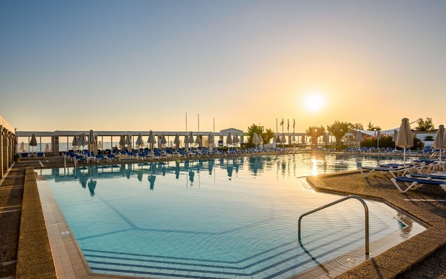 Annabelle Beach Resort - All Inclusive