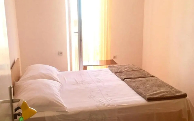 Apartments by the sea Podgora, Makarska - 11888