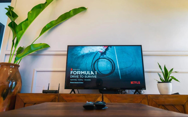 Cozy and quirky Wolf Apartment