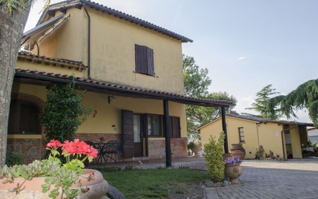 Nice And Cozy Apartment in a Natural Environment Near the Chianti Valley