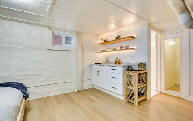 Convenient Downtown Studio in Kansas City!