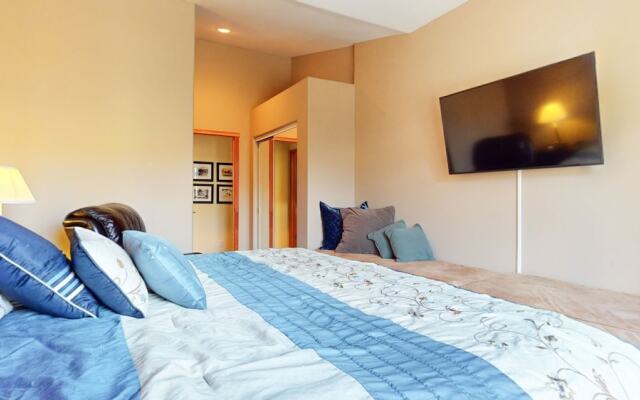 Snowcreek V #997 2 Bedroom Condo by RedAwning