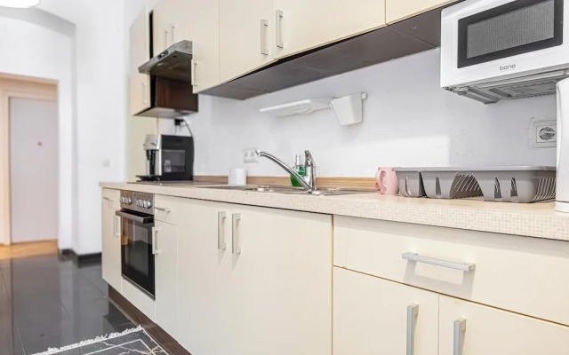 Cozy Room Near U6 Dresdner Subway Line