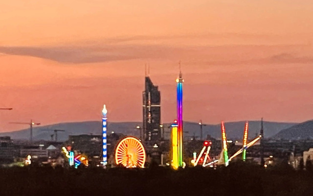 Royal Swan Skyline, Wien