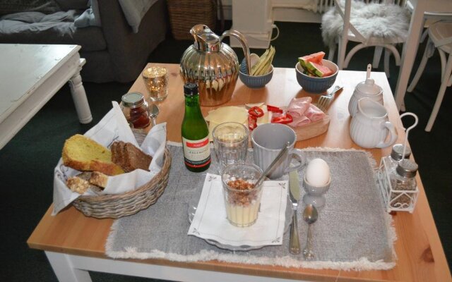 Ny Kirstineberg Gods Bed & Breakfast