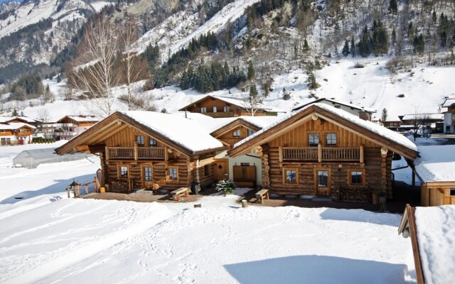Wooden Chalet in Fusch an der Großglocknerstraße With Sauna