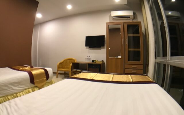 Hotel Ba Thaung Monywa