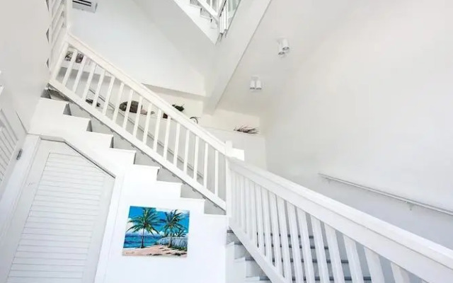 Sky Cove by Eleuthera Vacation Rentals