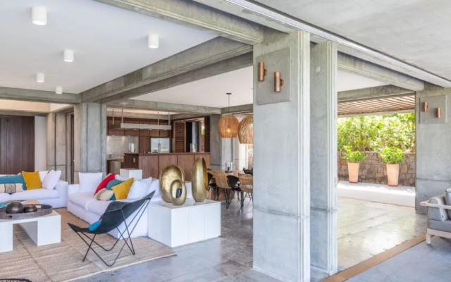Dream Villa Pointe Milou-1971