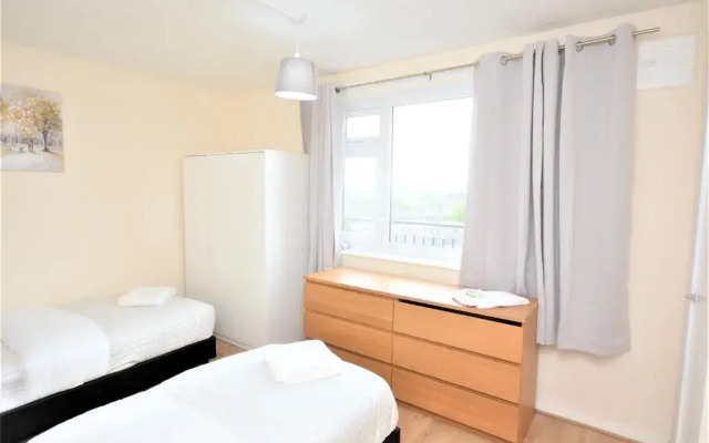 Beautiful Two Bedroom Flat in Brixton London