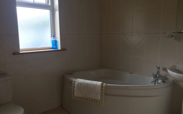 Marnic House B&B