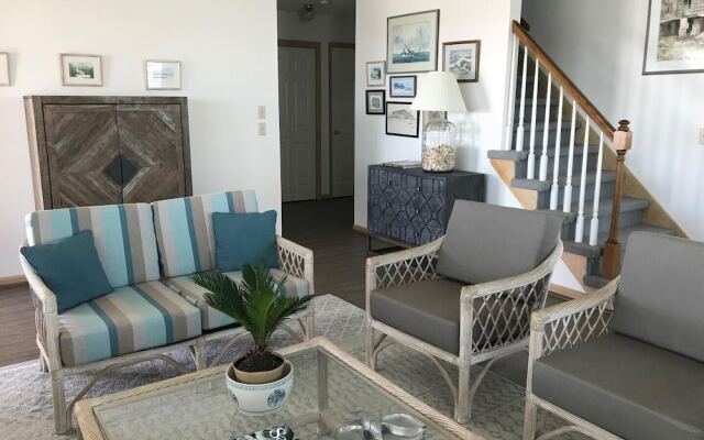 Holland - 4 Br Home