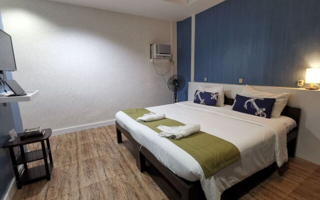 Pescadores Suites Moalboal