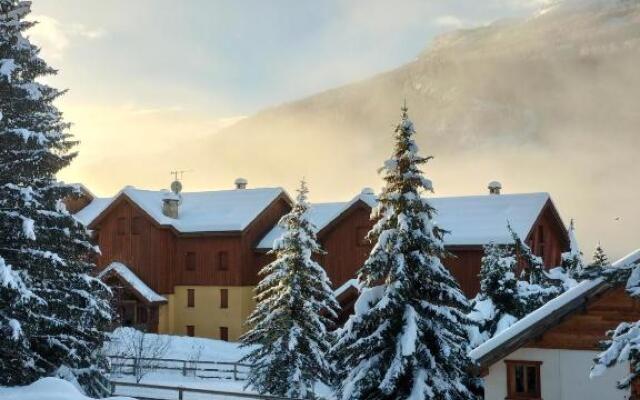 CHANTEMERLE Saint-Chaffrey-Joli Studio 4 couchages proche pistes