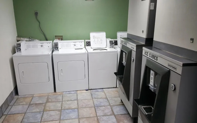Americas Best Value Inn-Mentor/Cleveland