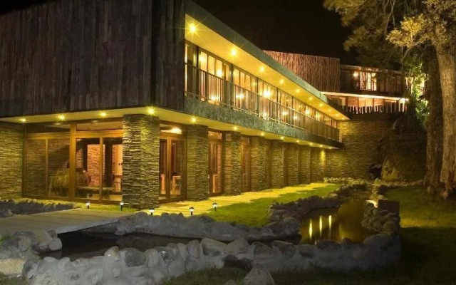 Arrebol Patagonia Hotel