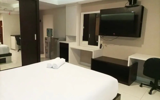 Luxurious Studio At Mataram City Apartment