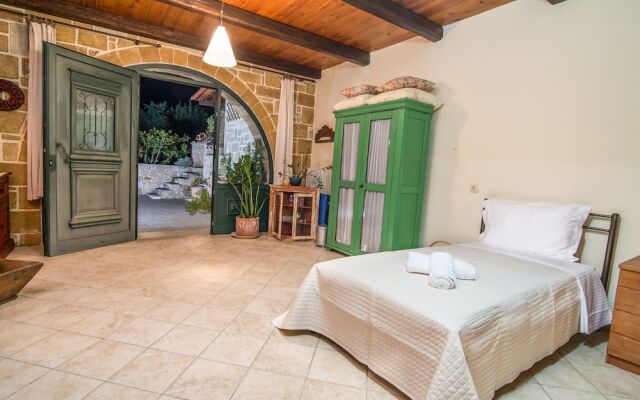 Athina Traditional Villa