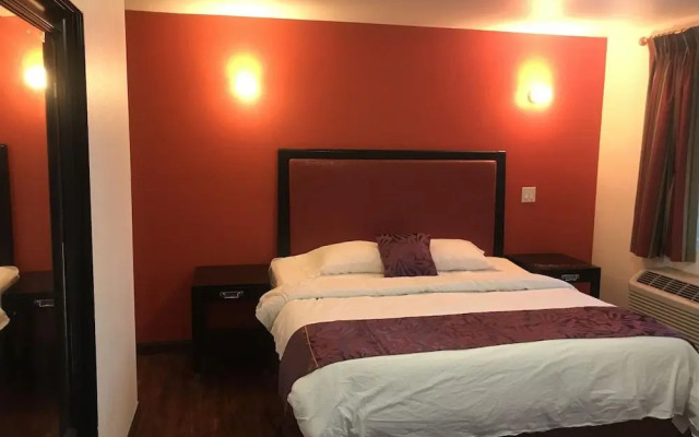Norwalk Inn & Suites