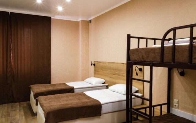 Guest House on Partizanskaya