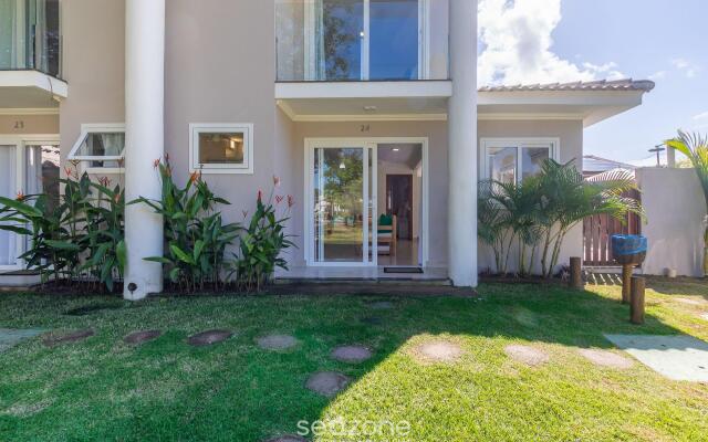 Casas em condomínio próximo a Praia de Pitinga - MGI