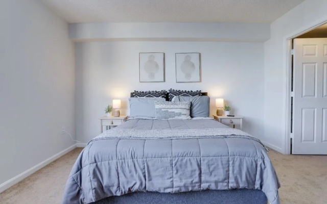 Cozy 1 Bedroom Condo Ballston