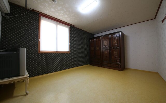 Secret House