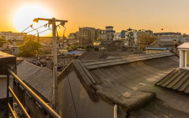 Choenix Hotel (Beijing Tiananmen Square Qianmen Street Subway Station)