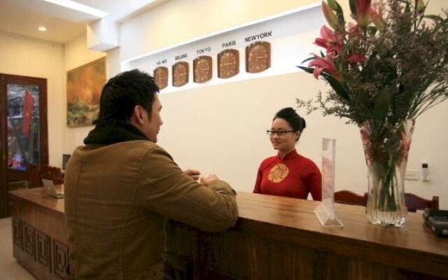 Apple Hotel