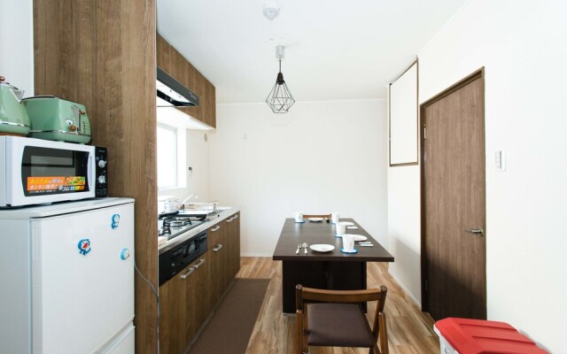 YUYU House - Imazado Anywhere Door