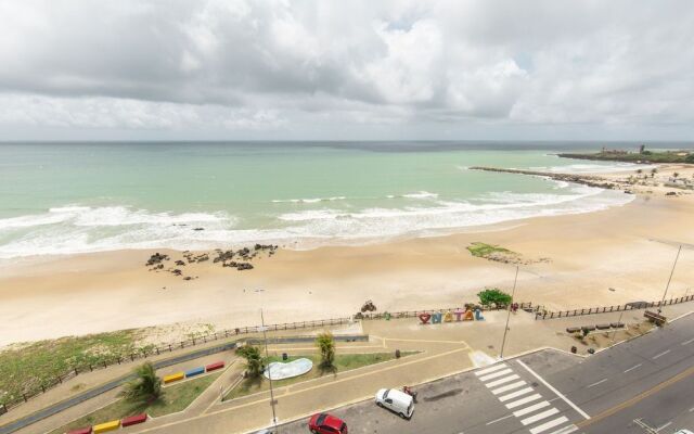 Apartamento beira mar no Golden Tower