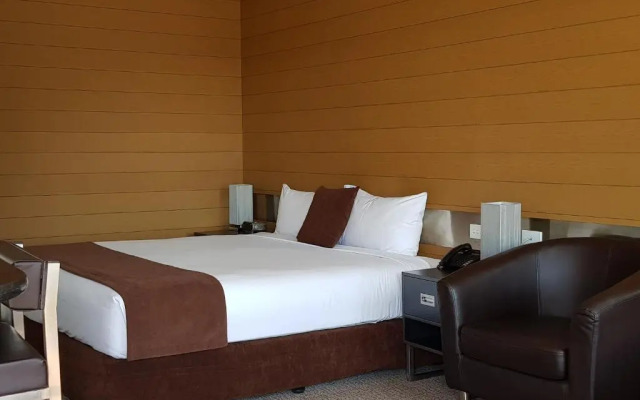 Moura Meridian Motel