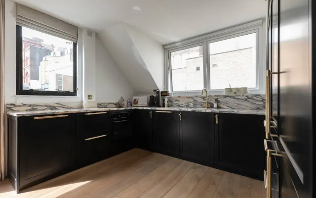 Princes Gate Mews III by Onefinestay