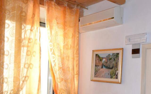 Amalfi Coast Room