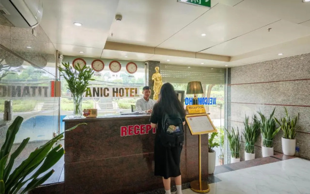 Titanic Hotel