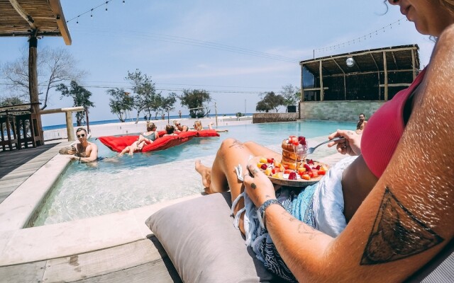 Mad Monkey Gili Trawangan - Hostel