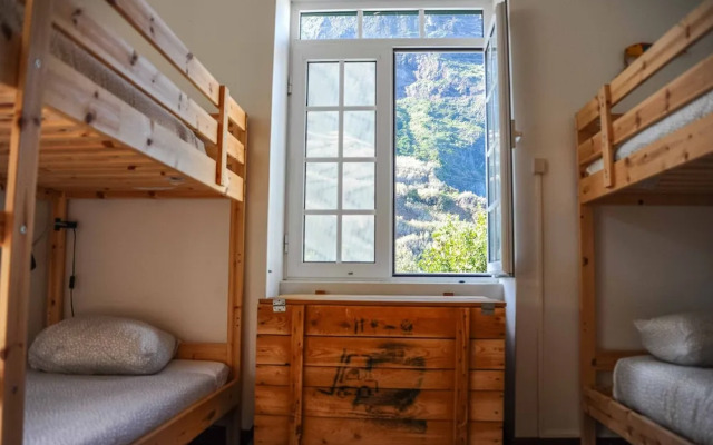 Madeira Happy Hostel