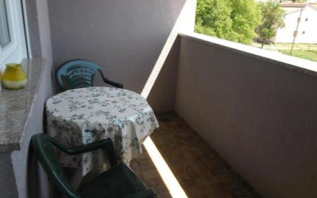 Apartments Nešić Peroj