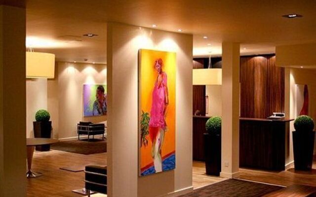 Micasa ApartHotel