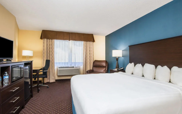 AmericInn Lodge and Suites