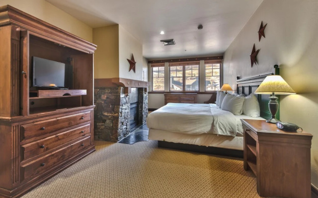 Miners Club 2 Bedroom A