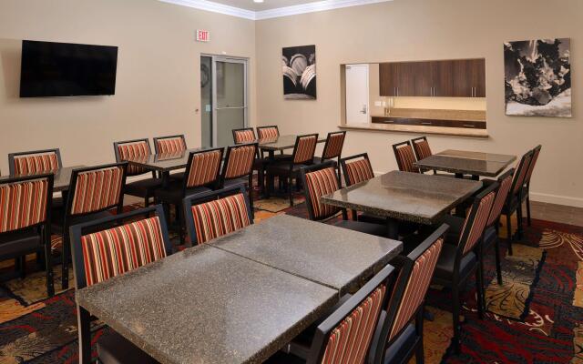 Best Western Plus Black Oak