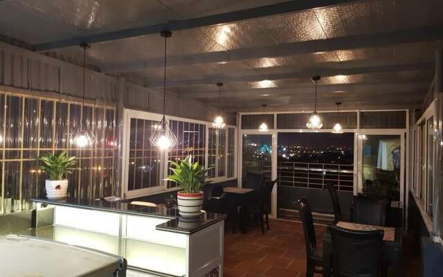 Teamo Hotel