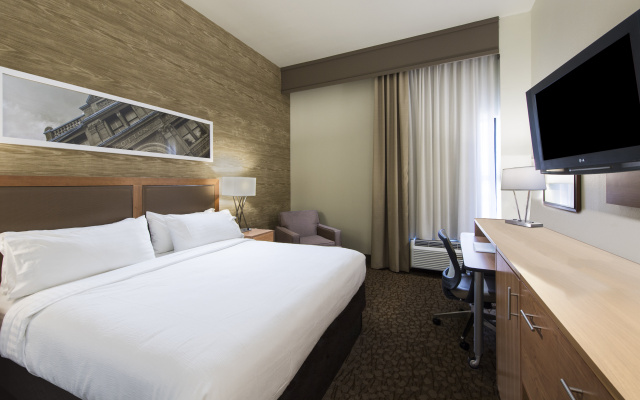 Holiday Inn Savannah Historic District by IHG