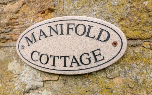Manifold Cottage