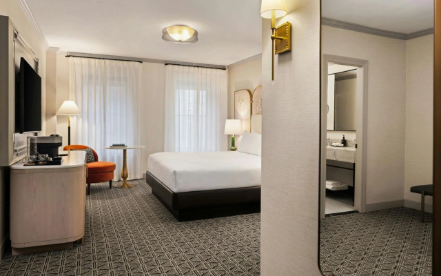 The Talbott, Autograph Collection