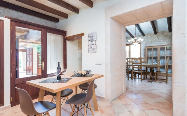 Sa Font in Petra With 3 Bedrooms and 2 Bathrooms